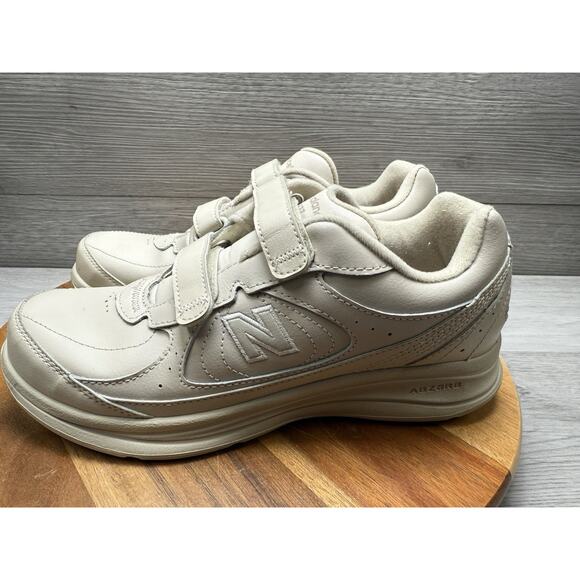 New Balance Walking Shoes Beige 577 V1 Hook&Loop Leather WW577VB Women 8.5 B - Picture 2 of 16